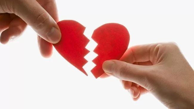 Mitos, Barang Yang Pantang Diberikan Saat Valentine 
