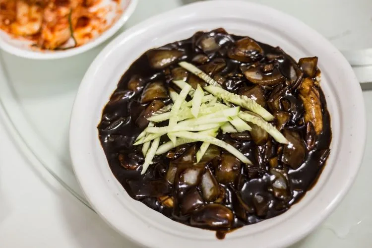 Jajangmyeon